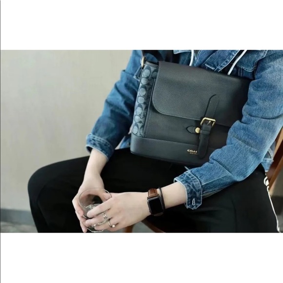 NWT Coach Hudson Messenger In Signature Chambray c8181 - Picture 7 of 12